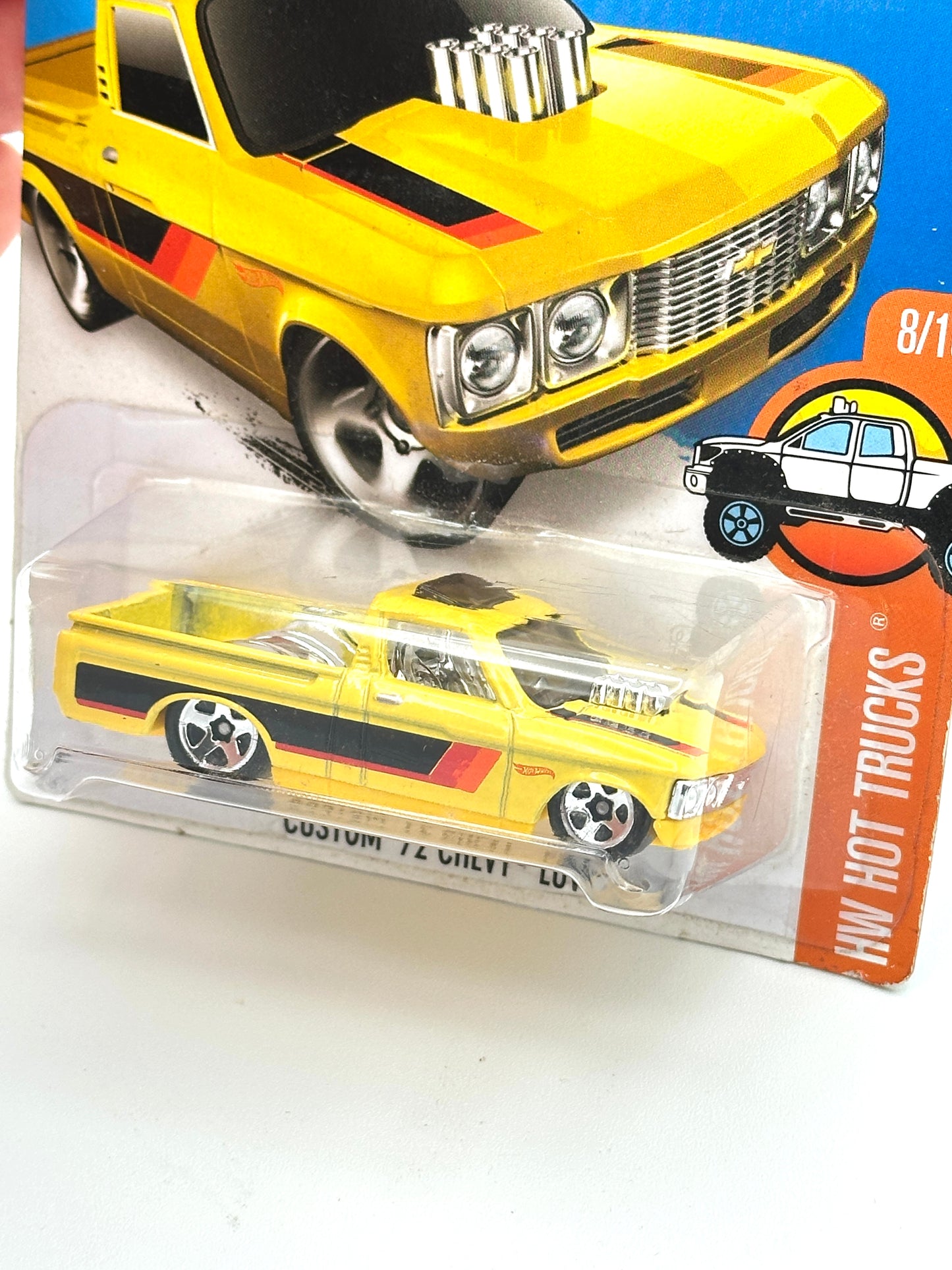 Custom '72 Chevy Luv - Yellow