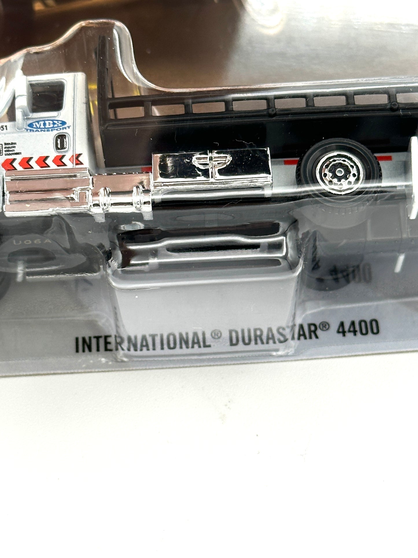 International Durastar 4400 Vehicle Transporter
